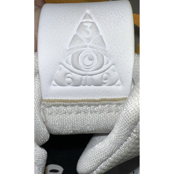 Nike ID 3 Kyrie Azurie Elizabeth Women Red Gold White Basketball Shoes Size 9.5 - Picture 15 of 16